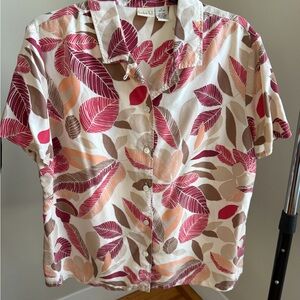 Linden Short Sleeve Button-Down Silk Top in Cream with Pink and Tan Leaf Print